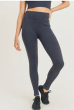 Load image into Gallery viewer, Back To Basics Ribbed Seamless Leggings
